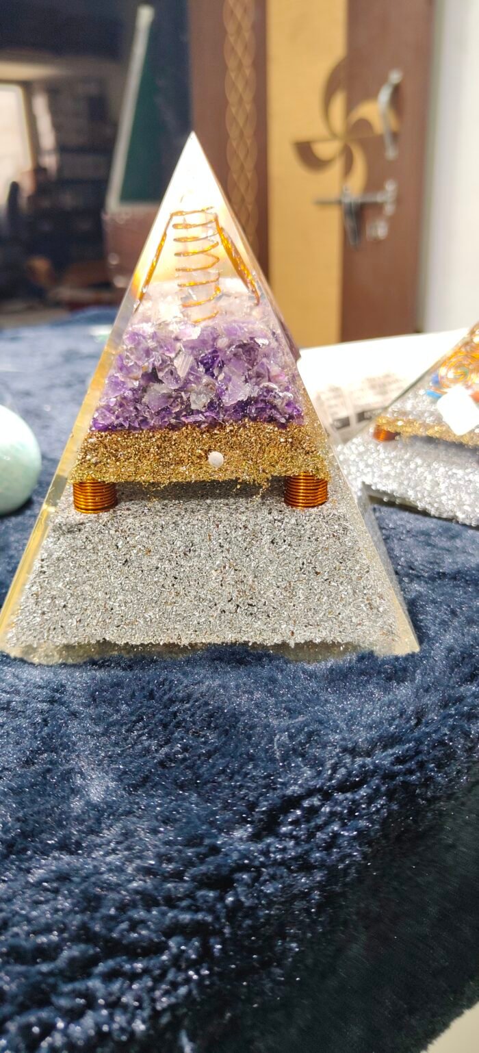 Reki stone pyramid - Image 1