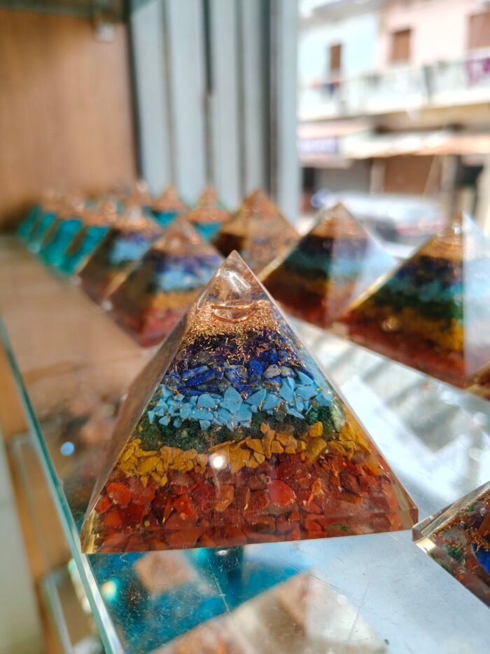 Seven chakras pyramid - Image 1