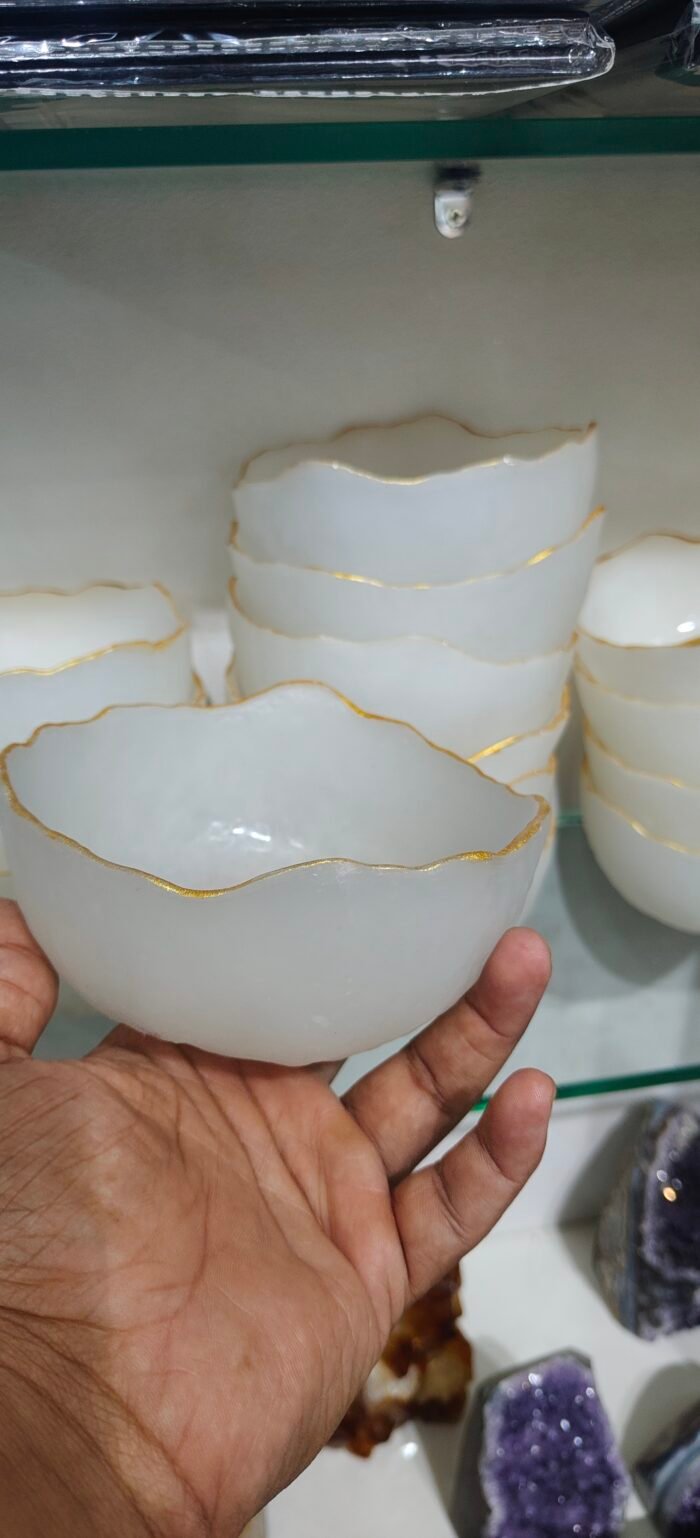 Selenite bowl - Image 1